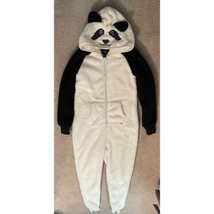Like New AMERICAN EAGLE Fleece Panda Onesie Pajamas XS